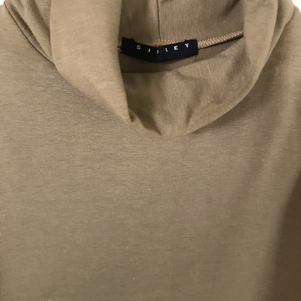 Sisley mock turtle neck top size S